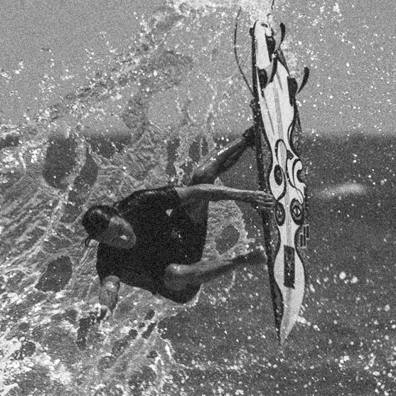 Alan Fendrich, modelo Black Horse, Snapy Surfboards